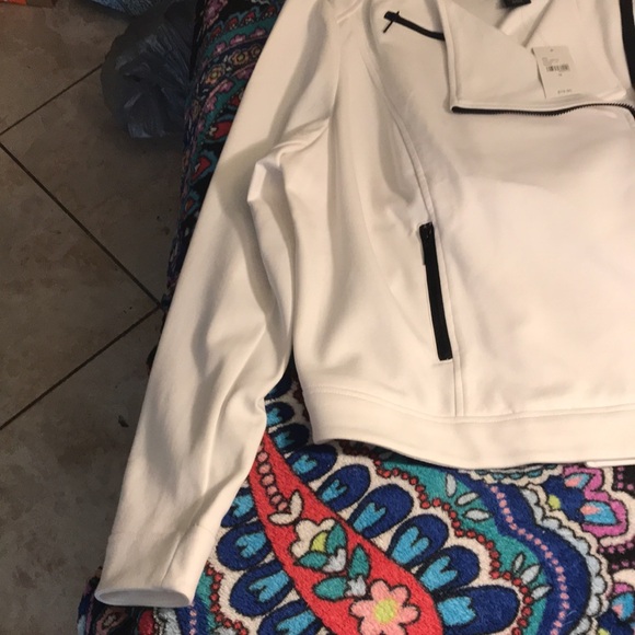 NWT Lane Bryant White With Black Zippers Moto Jacket Size 18W - Picture 9 of 11